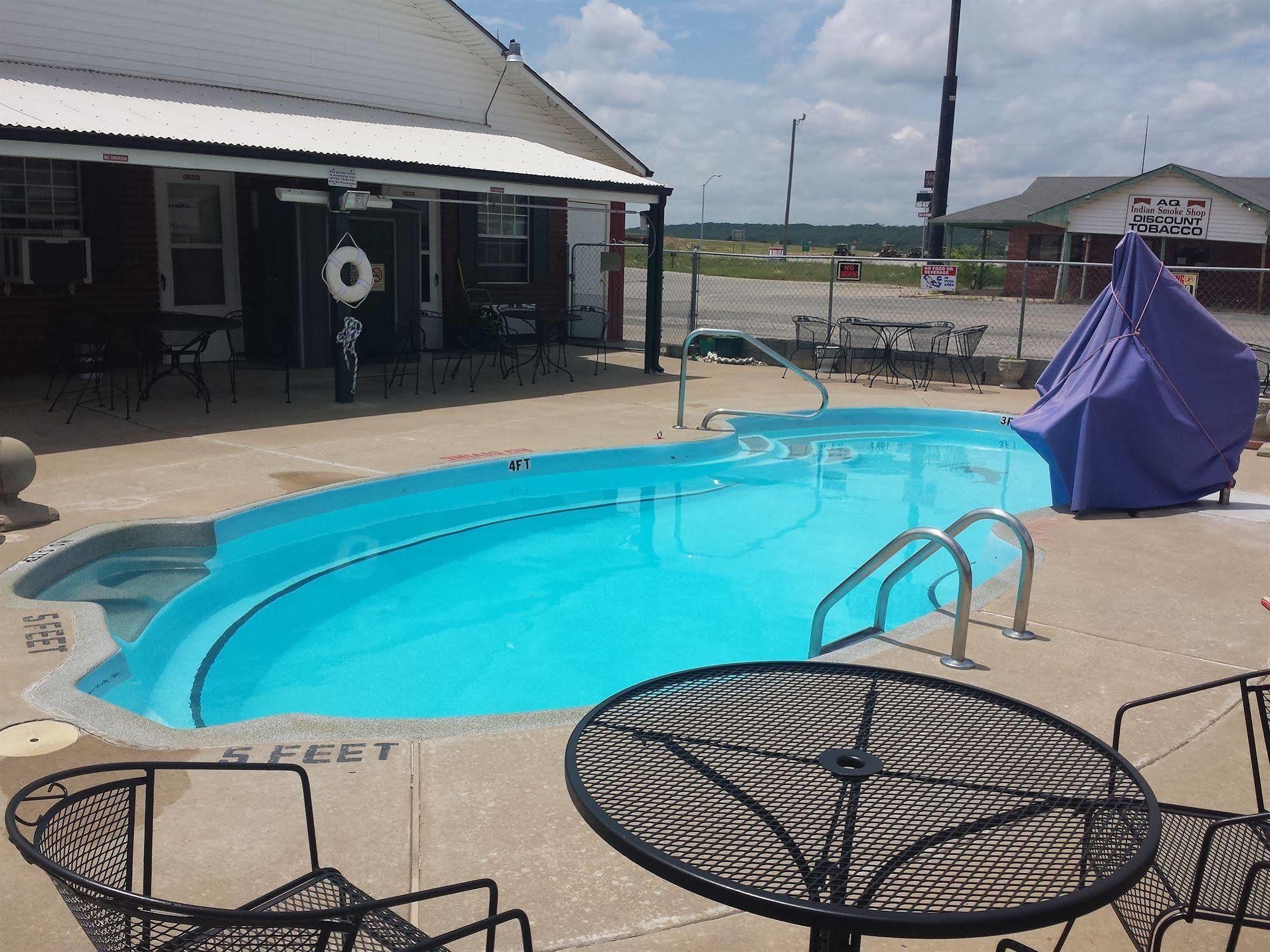 Green Country Inn Henryetta Dış mekan fotoğraf